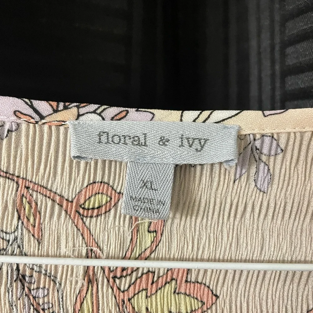 Floral Paisley Women's Top - Picture 2 of 5